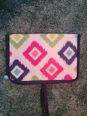 thirty-one Kids Ikat Organizer Pouch - Pink, Green, Blue, Navy
